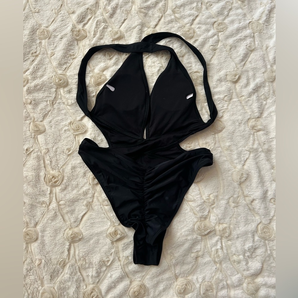 5 NEW Women’s One Piece Swimsuit Lot/Set! So CUTE! Stretch, Padded, Puckerbutt 🔥 - Picture 10 of 10